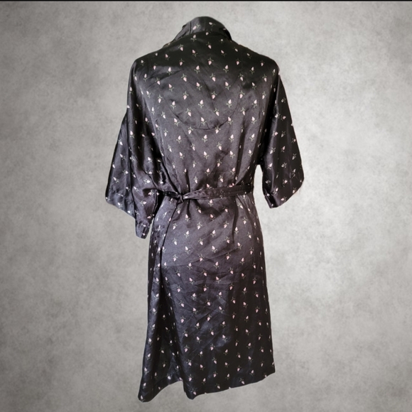 Liz Banks Robe - Picture 2 of 5